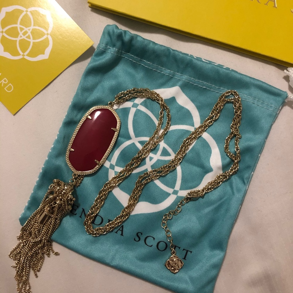Kendra Scott Rayne Necklace in Gold & Maroon